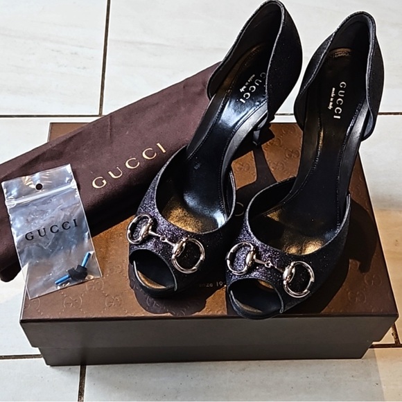 Gucci Shoes - Gucci Horsebit Heels Black Glitter
w/ Box + Dustbag + Taps [EU 37.5, US 7.5]